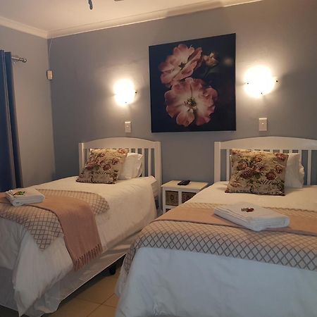 Graceland Guesthouse بوتشيفستروم المظهر الخارجي الصورة