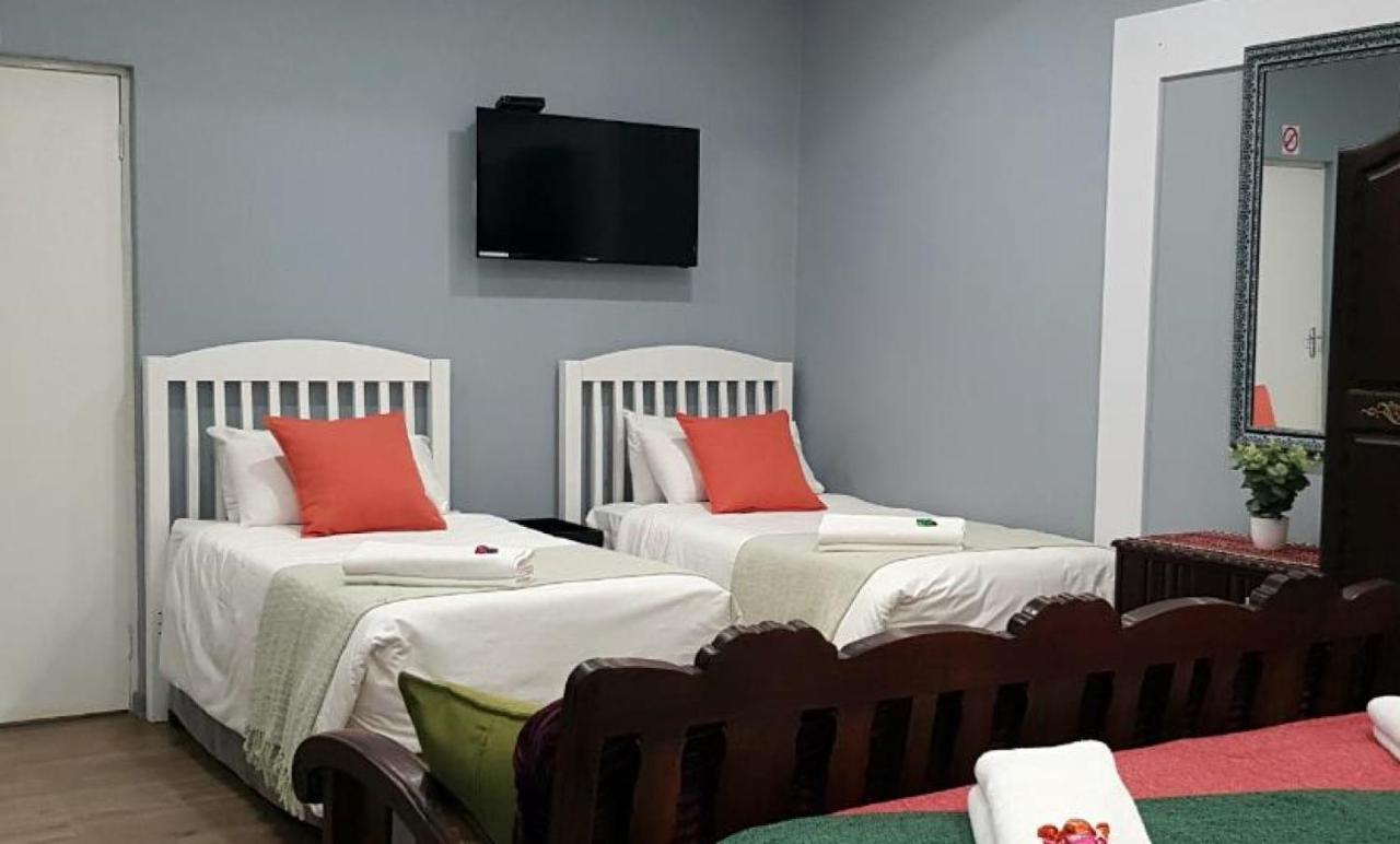 Graceland Guesthouse بوتشيفستروم المظهر الخارجي الصورة