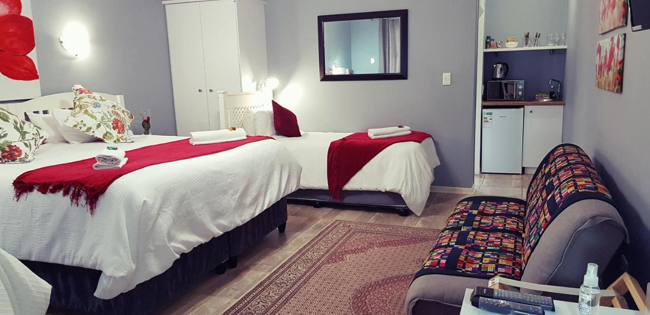 Graceland Guesthouse بوتشيفستروم المظهر الخارجي الصورة