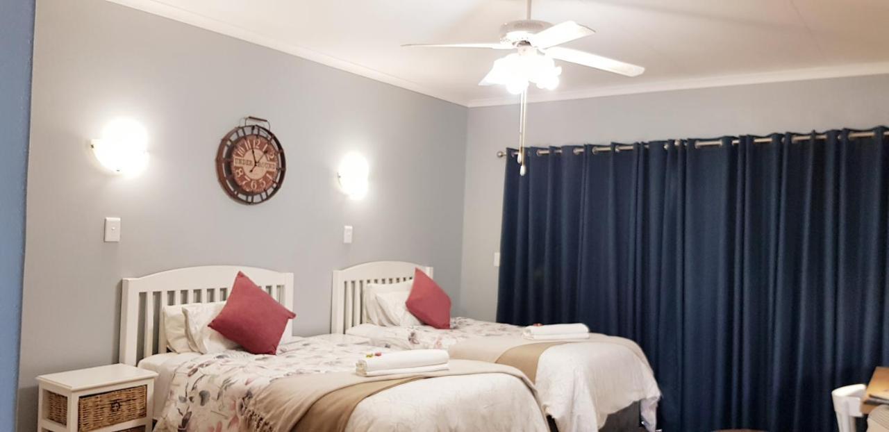 Graceland Guesthouse بوتشيفستروم المظهر الخارجي الصورة